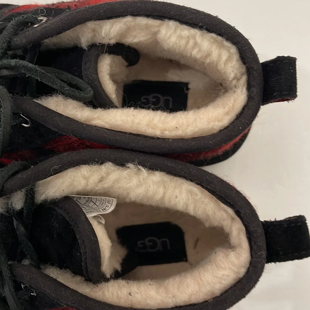 UGG NEUMEL PLAID WOOL BLACK RED CLASSIC BOOTS MENS SIZE 10 - Picture 6 of 16